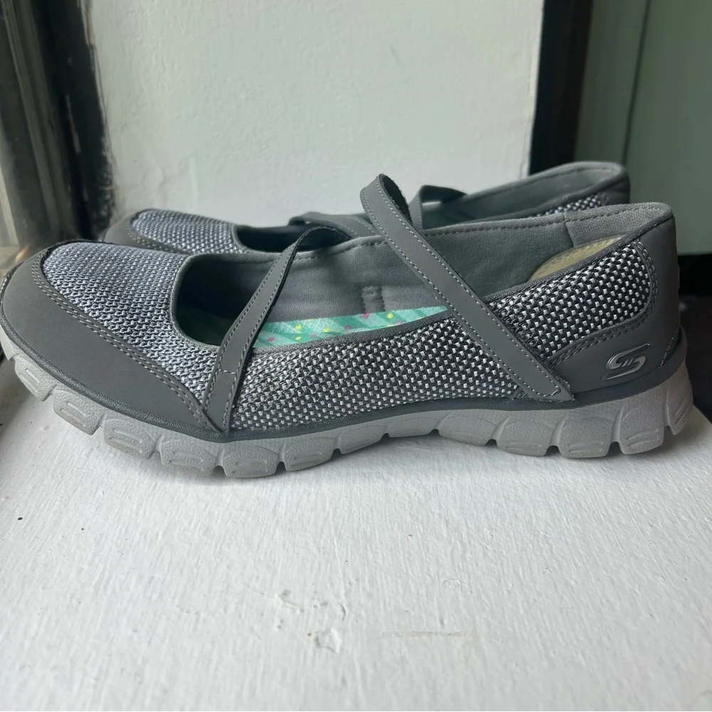 Skechers Women Gray Sneakers Mary Jane Gray Velcro Strap Size 7.5 Memory Foam